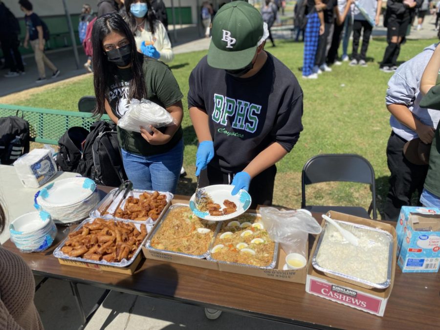 Photo Gallery: Clubs and classes selling food at Food Fest 2021